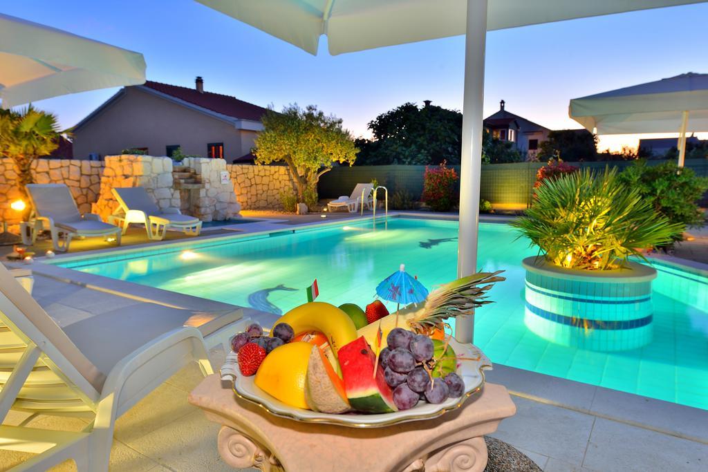 Villa Dalmatina Zadar Mit Pool Екстериор снимка