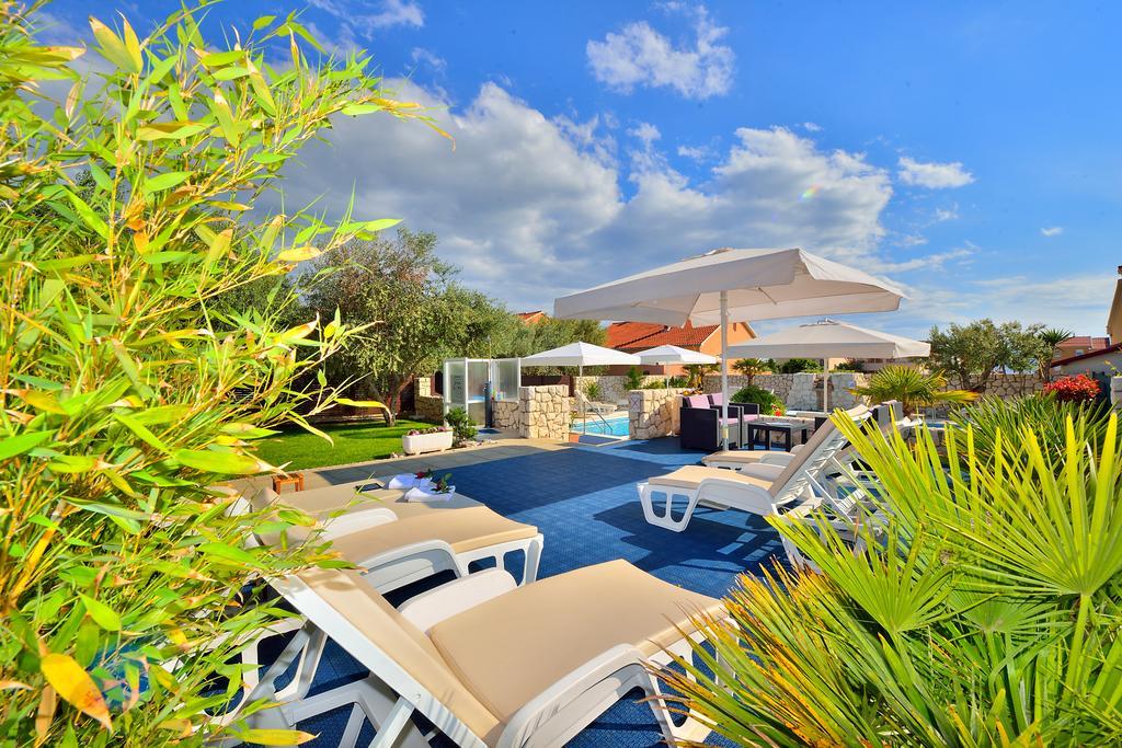 Villa Dalmatina Zadar Mit Pool Екстериор снимка