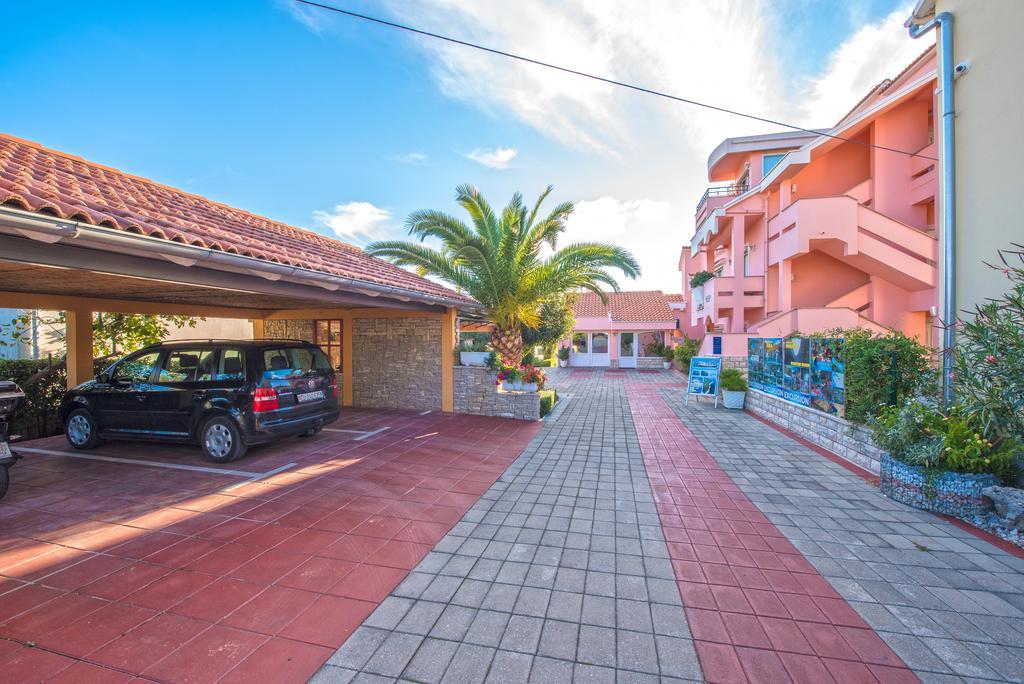 Villa Dalmatina Zadar Mit Pool Екстериор снимка