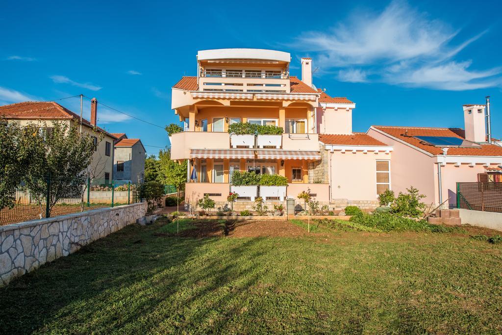 Villa Dalmatina Zadar Mit Pool Екстериор снимка